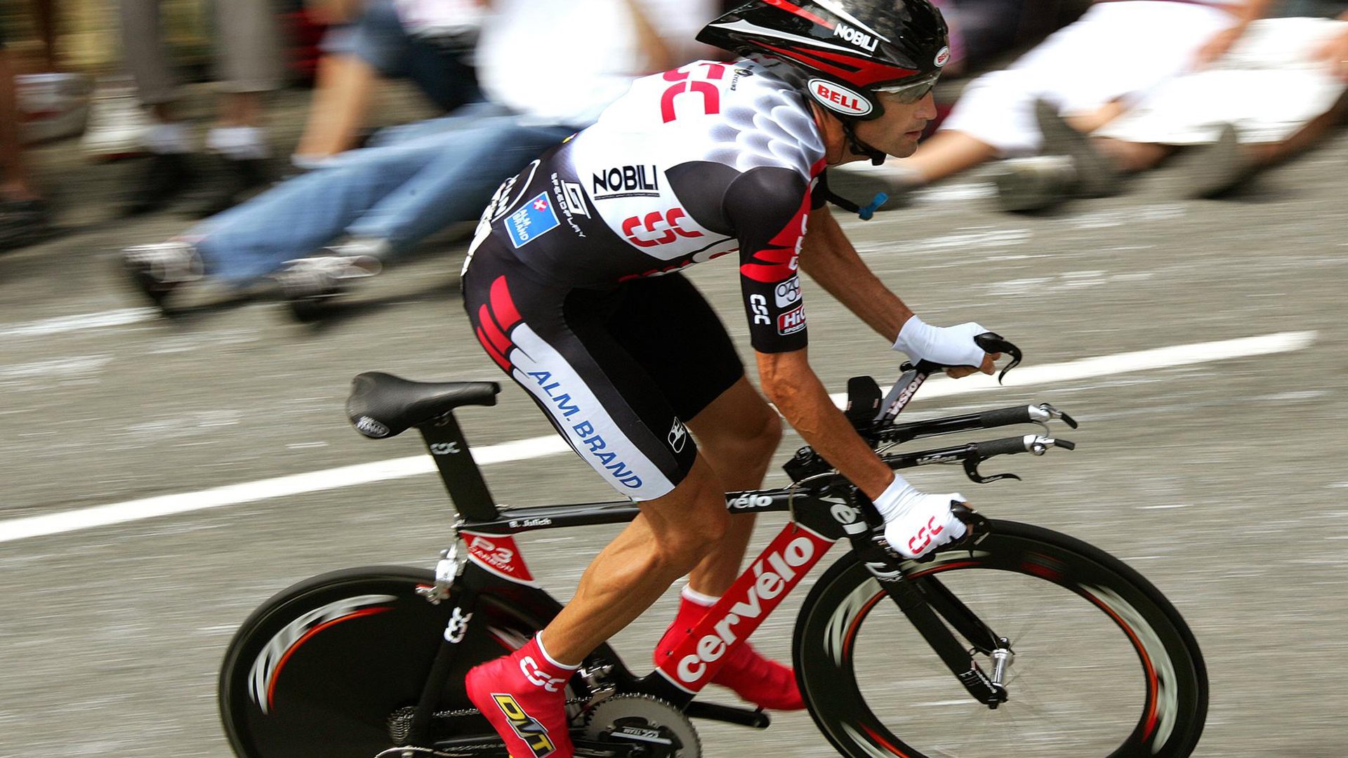 世界杯：中后卫传球路线热图显示 斜线直塞成为不少球队新选择